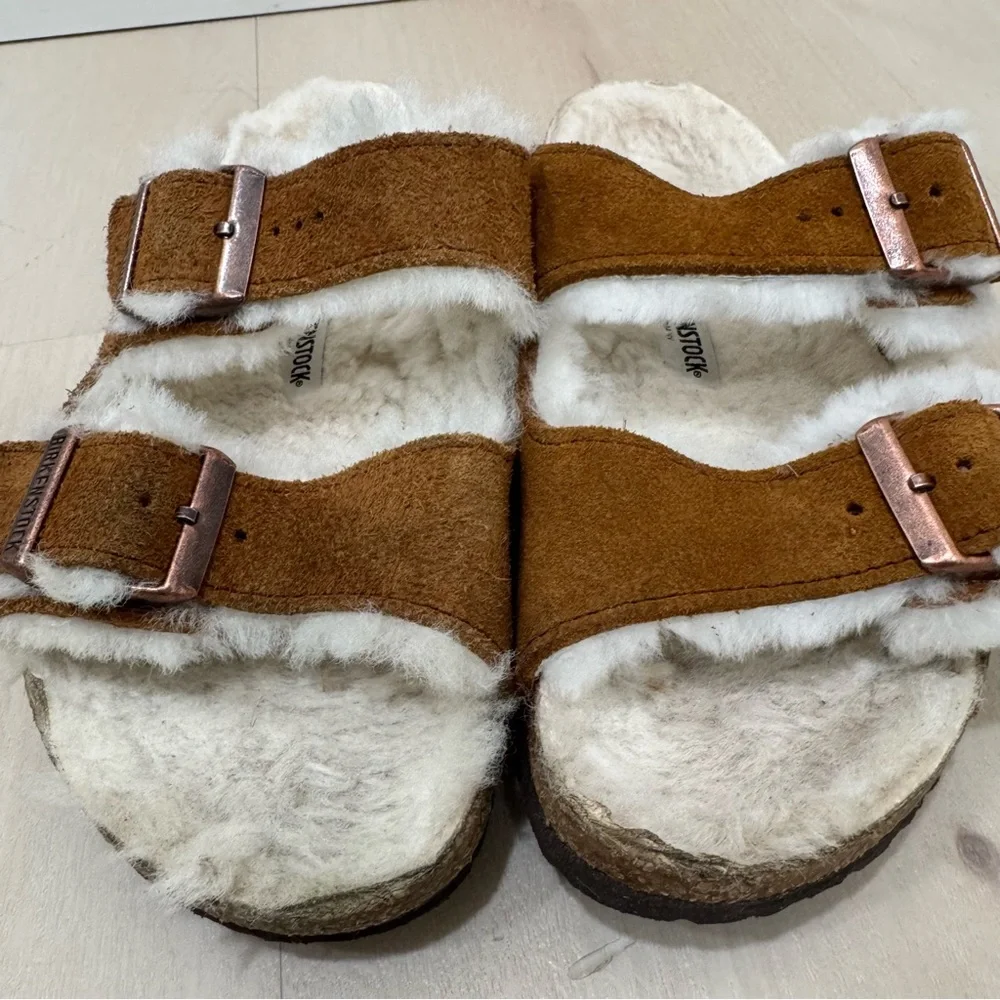 Kids' Birkenstock® Arizona Shearling Sandals Size 33 = Kids 2-2.5 - Picture 3 of 14